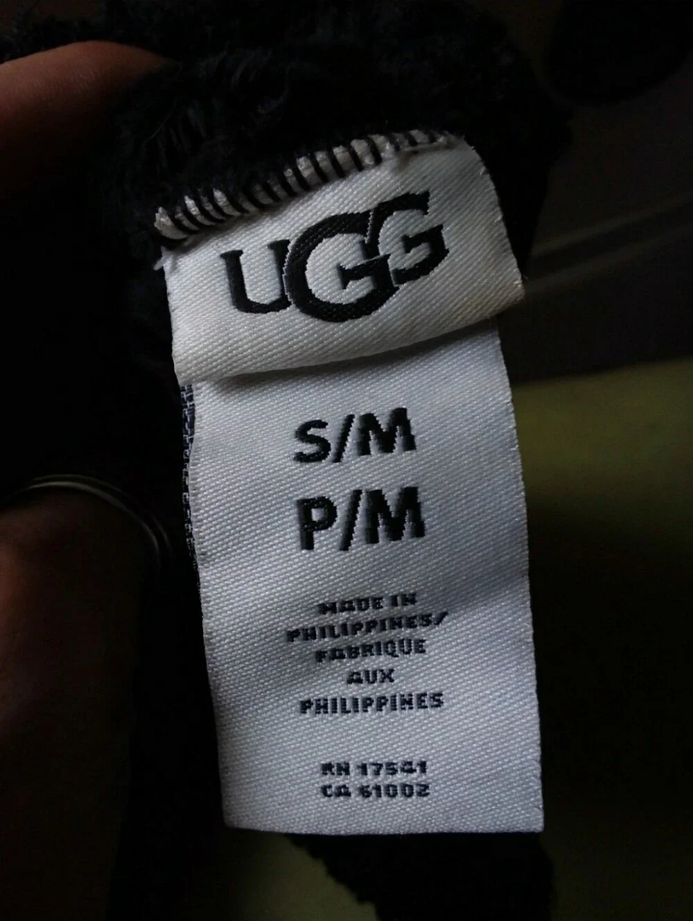 Ugg flip mittens